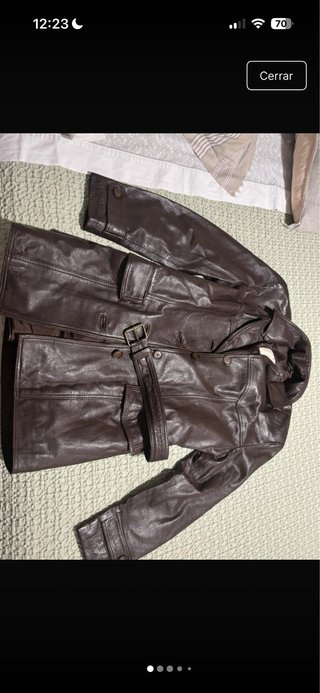 Chaqueta de piel marrón