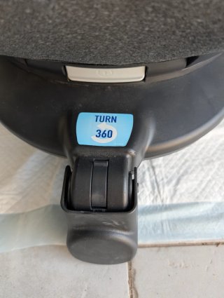 Seggiolino auto girevole 360°