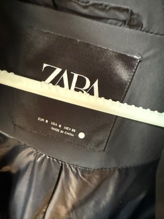 Chaqueta Zara Negra Acolchada
