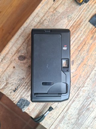 Presenta Supermatic II Cámara Analógica