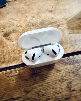 AirPods 4 ANC originales poco usados