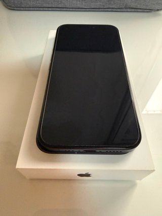 iPhone 15 Pro 256GB Titanio Negro