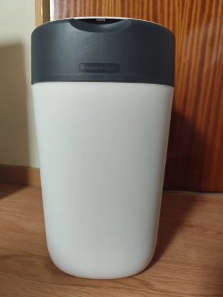 Pañalera Tommee Tippee con 8 recambios