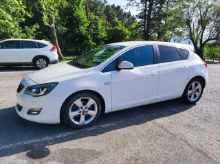 Opel Astra J 1.7 cdti 5p