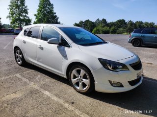 Opel Astra J 1.7 cdti 5p