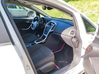 Opel Astra J 1.7 cdti 5p