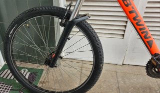 B'Twin MTB Naranja - Buen Estado