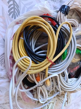 Lote cables red y teléfono