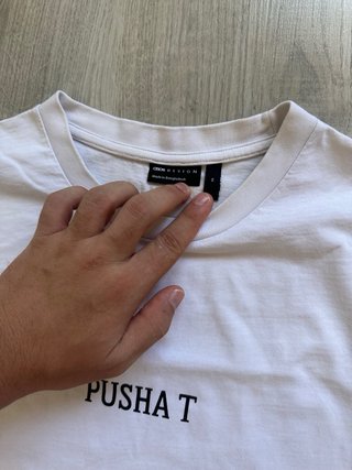 Camiseta ASOS Design con estampado en la espalda