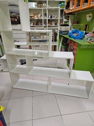 Estanterías Escalera Blanca. 25€/unidad. 2 unidad