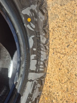Ruedas 4x4 Radar Renegade R/T+ 285/75R16LT