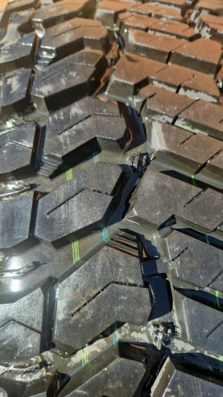 Ruedas 4x4 Radar Renegade R/T+ 285/75R16LT