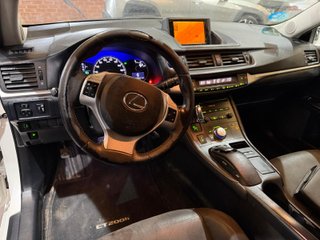 Lexus CT 1.8 HYBRID 2011 POCO GOLPE!