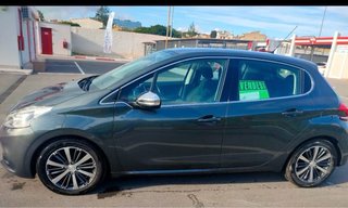 Peugeot 208 adatta per neopatentati