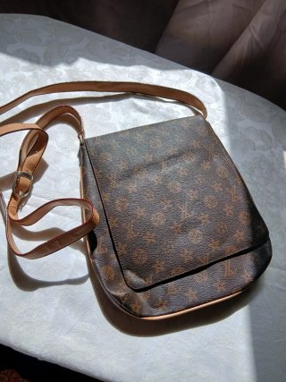 Borsa a tracolla monogram marrone