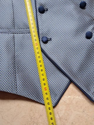 Chaleco y corbata azul plateado