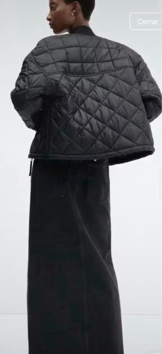 CHAQUETA BOMBER IMPERMEABLE ACOLCHADA. MUY CÓMODA
