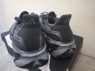Adidas Ultraboost 5.0 Zapatillas Nuevas Talla 41.5