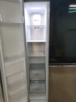 Frigorífico LG Negro/Acero 179×92cm Clase F