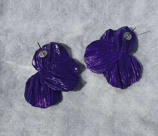 Pendientes artesanales rojos