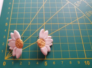 Pendientes artesanales rojos