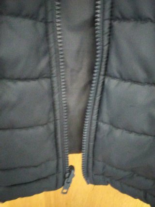 Chaleco acolchado hombre negro