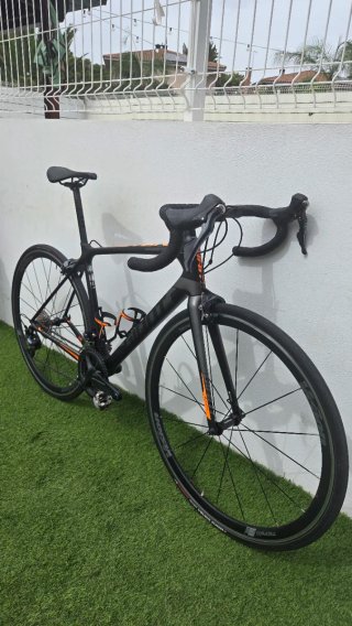 Bicicleta Giant TCR CARBONO FULL ULTEGRA.