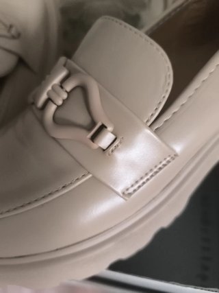 Mocasines de color beige