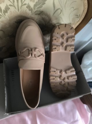 Mocasines de color beige