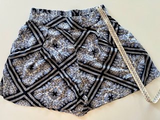 Shorts H&M blu damascati in viscosa – vita alta –