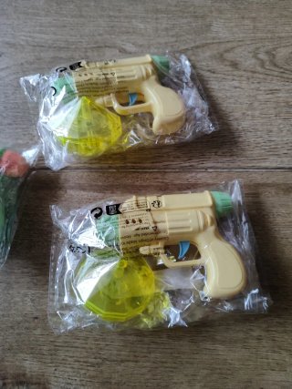 Pistola de juguete nueva a estrenar