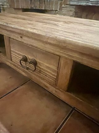 Mesa centro madera pino maciza cajón