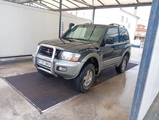 Mitsubishi Montero 2001
