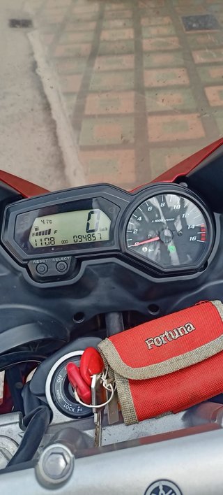 Yamaha FZ6 Fazer Roja