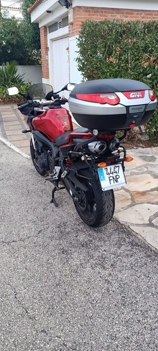 Yamaha FZ6 Fazer Roja