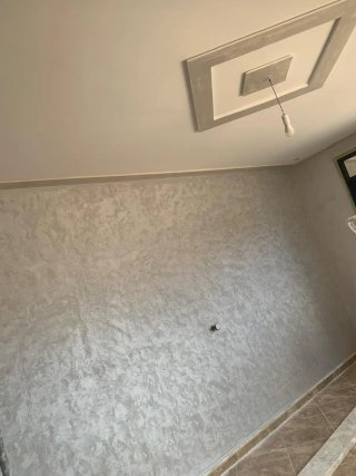 Suelo vinílico gris madera