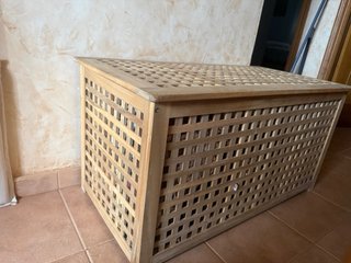 Mesa de almacenaje de madera Ikea