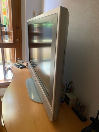 Television con Mando a distancia Loewe RC4