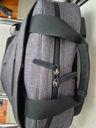 Mochila gris para portátil Marca Dustin