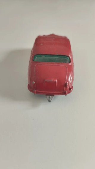 Jaguar 3.4 de Lesney Matchbox
