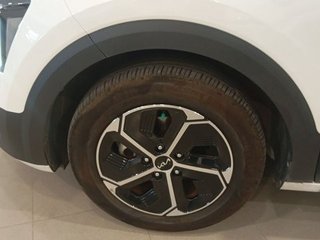 Kia Niro 1.6 GDi HEV 104kW (141CV) Concept