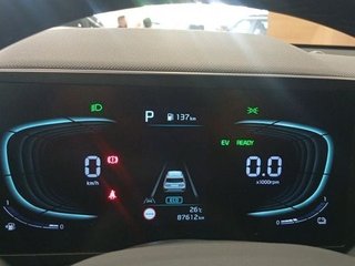 Kia Niro 1.6 GDi HEV 104kW (141CV) Concept
