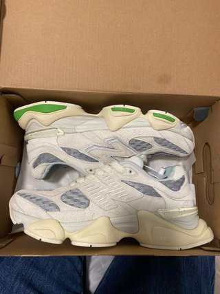 New Balance 9060 Beige/Verde talla 39’5