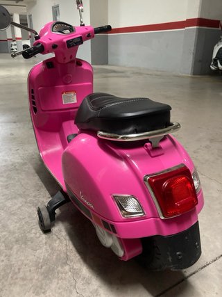 Moto Eléctrica Vespa Rosa Niños