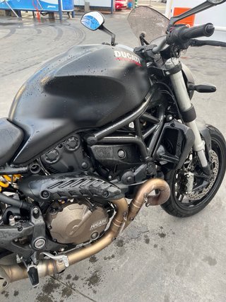 Ducati Monster 821 Dark