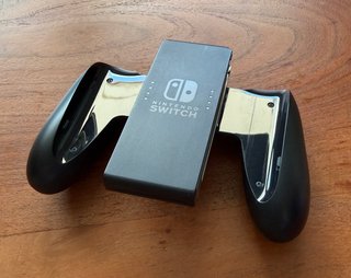Nintendo Switch + 2 Juegos Zelda (BotW + TotK)