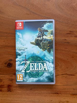 Nintendo Switch + 2 Juegos Zelda (BotW + TotK)