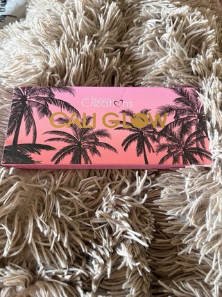 Paleta Iluminadores Cali Glow