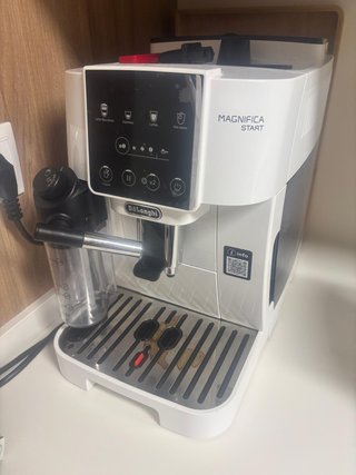 Cafetera De'Longhi Magnifica Start(ECAM220.61.W)