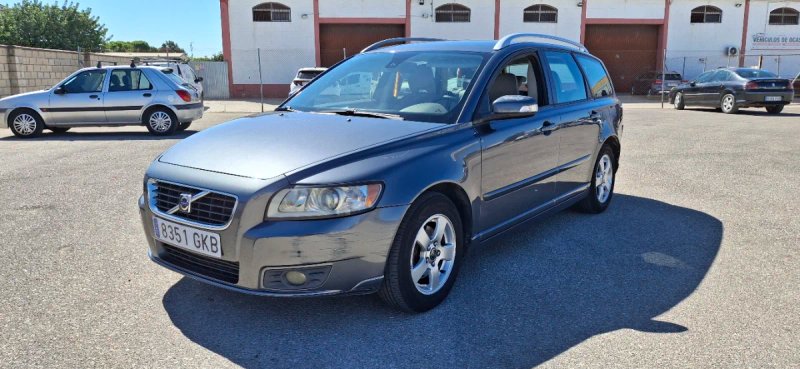 Volvo V50 2009 - foto 1